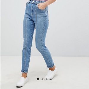 Asos Mom jeans seam